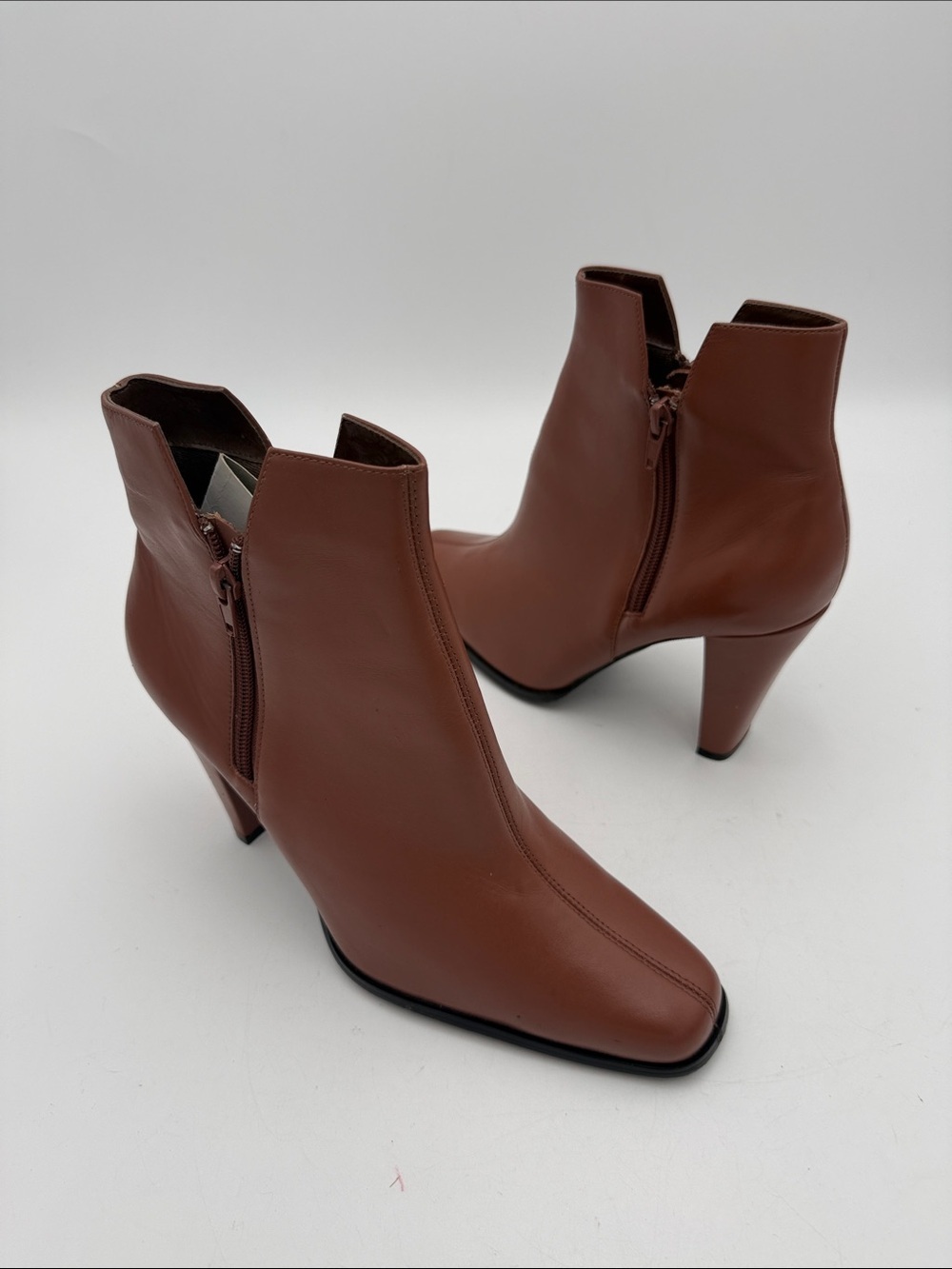 Newport News Stylish Women's Ankle Boots in Brown women’s 8.5W festival event